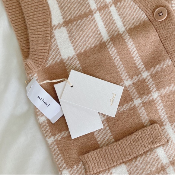 🌸 S O L D 🌸 Aritzia Wilfred Hattie Sweater Vest - Picture 2 of 6